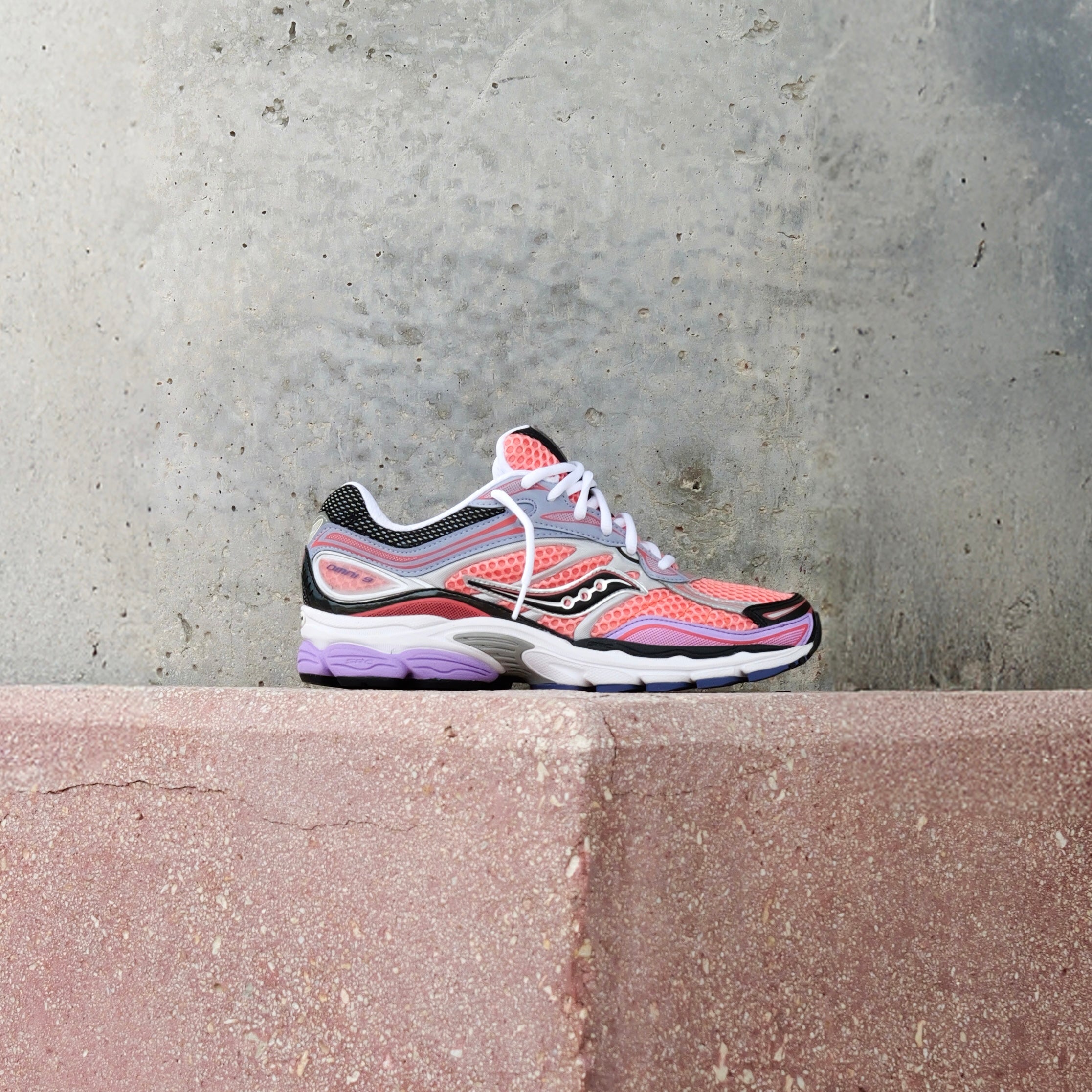 Mens Saucony ProGrid Omni 9 (Pink/Purple) - Saucony