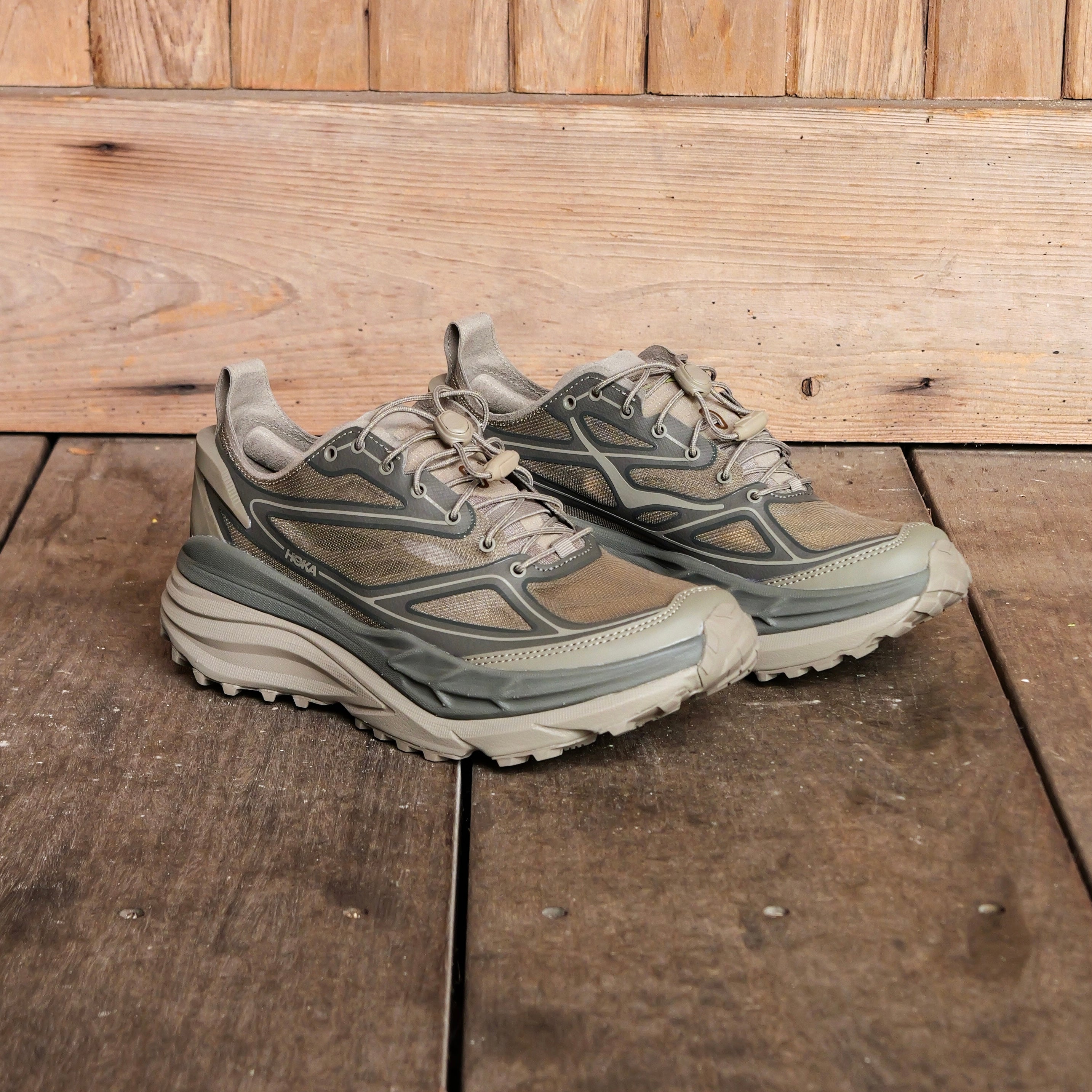 Hoka Stinson One7 (light roast/asphalt)
