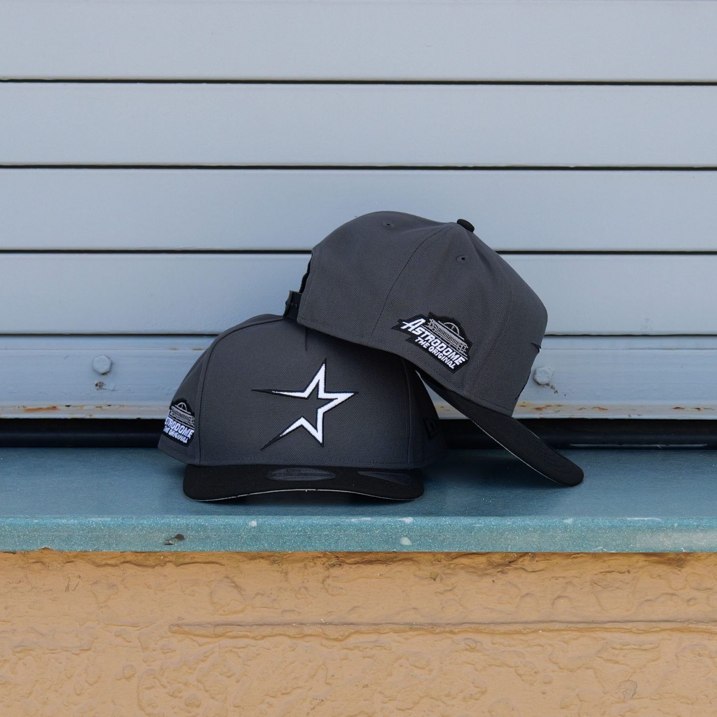 New Era Houston Astros Astrodome 9FIFTY A-Frame Snapback-(Charcoal/Black) - New Era