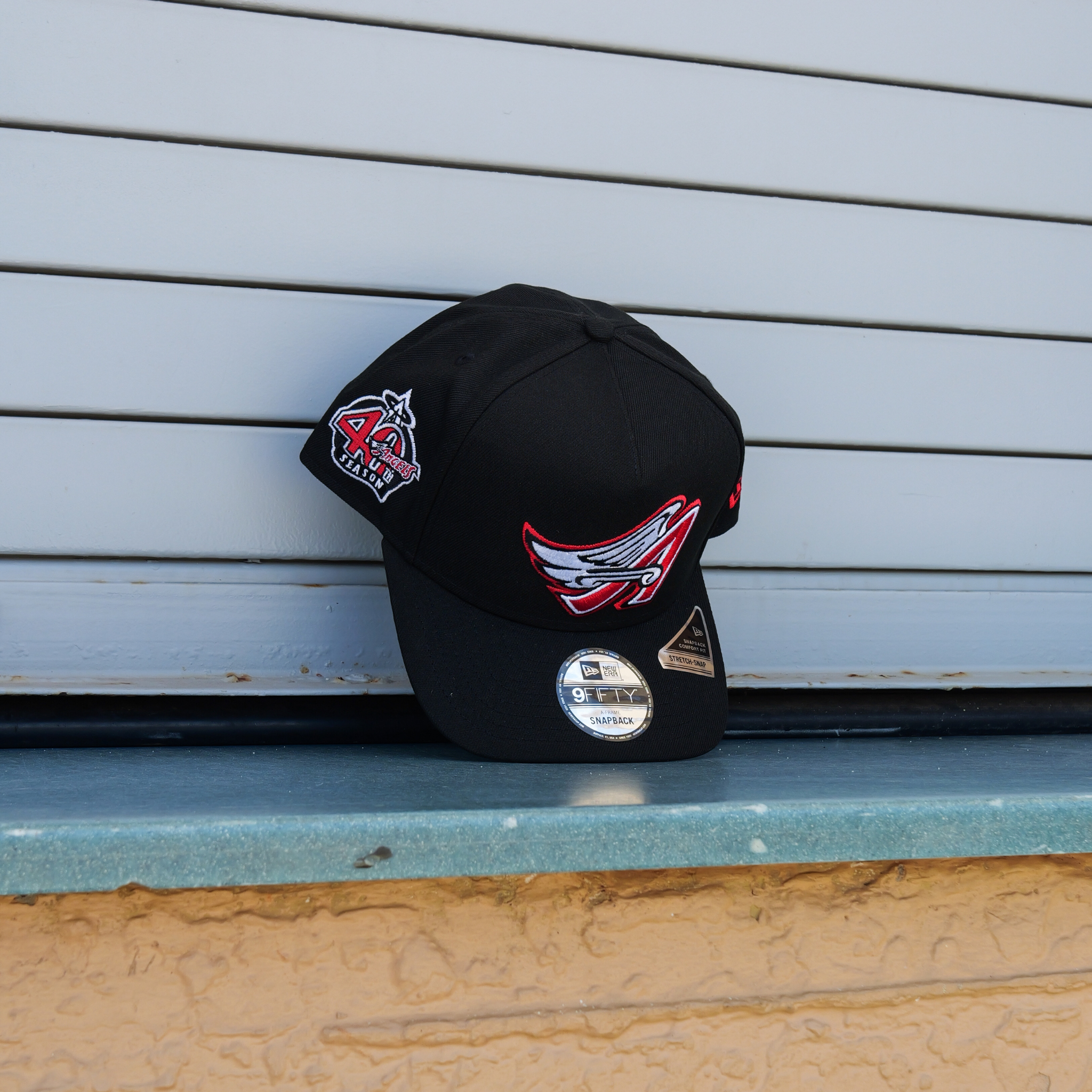 New Era Anaheim Angels 40th Season 9FIFTY A-Frame Snapback-(Black/Red) - New Era