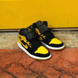 Mens Air Jordan 1 Mid SE (Black/White/Varsity Maize) - Nike