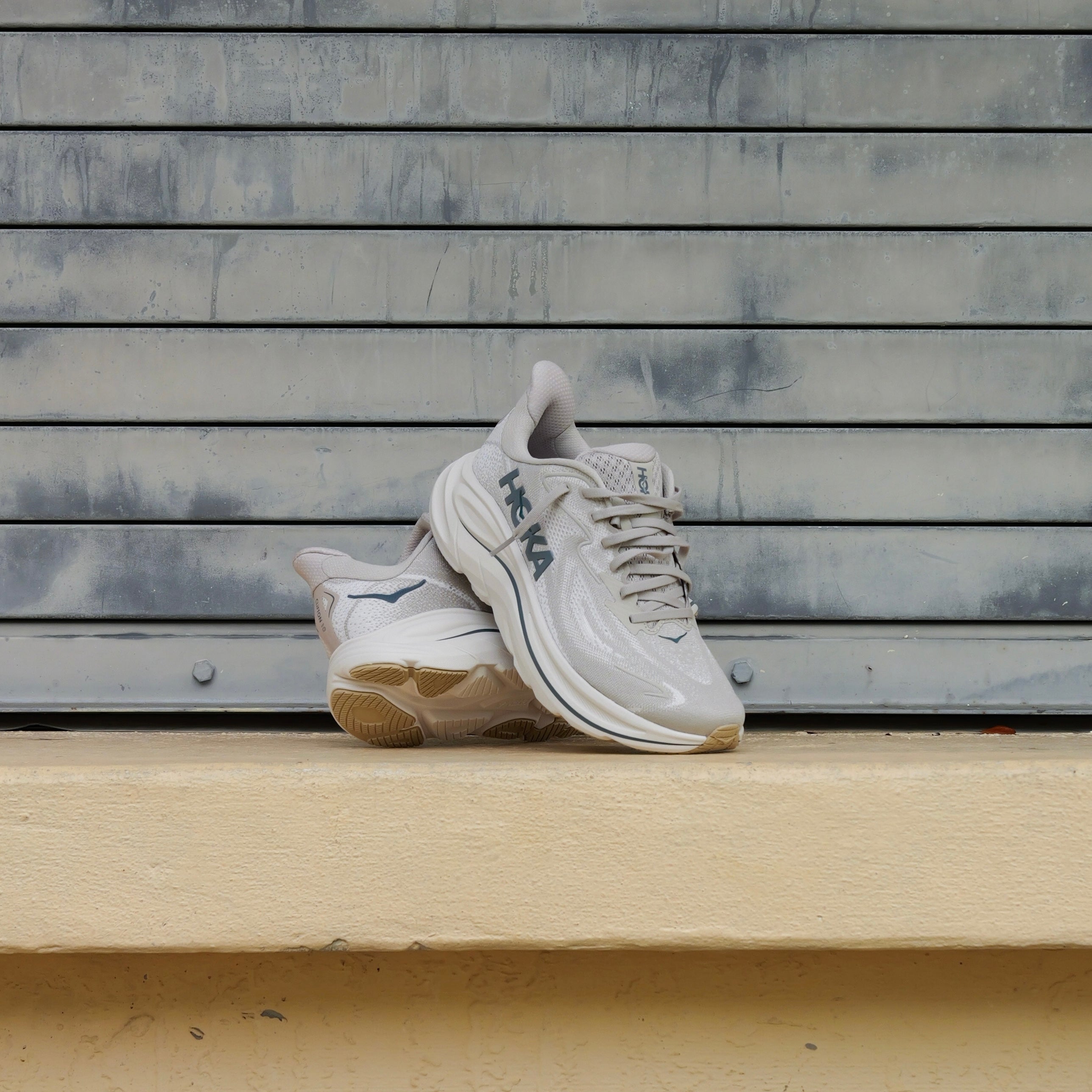 Mens HOKA Clifton 10 (Putty/Grout) - HOKA