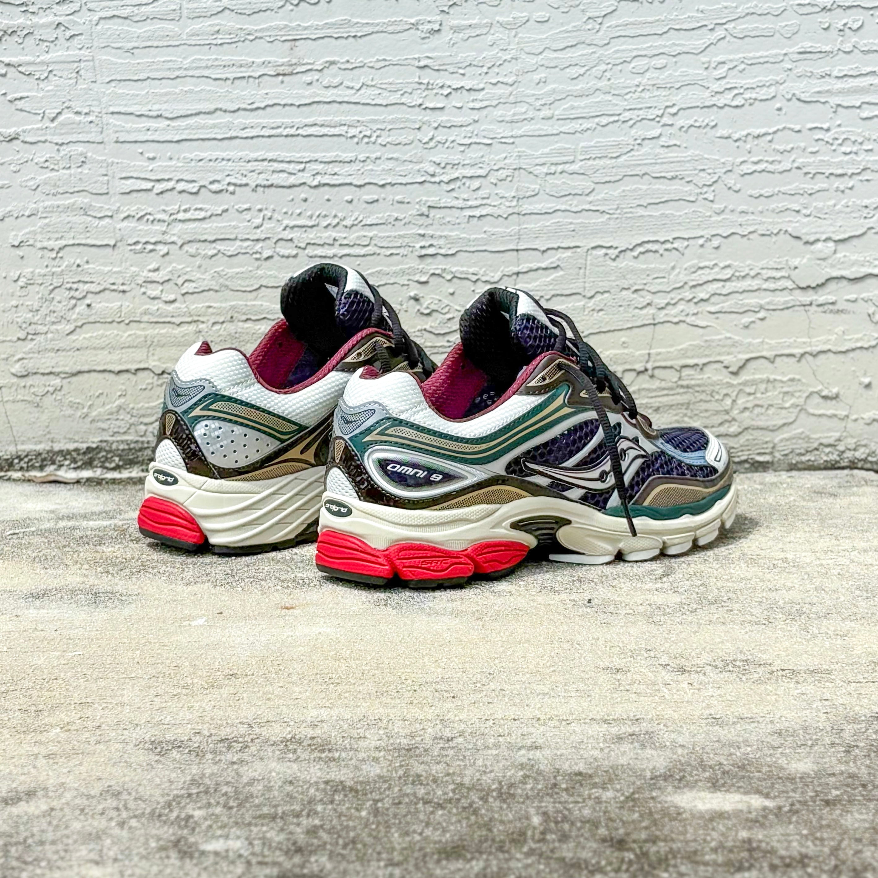 Mens Saucony ProGrid Omni 9 (Naval/Multi)