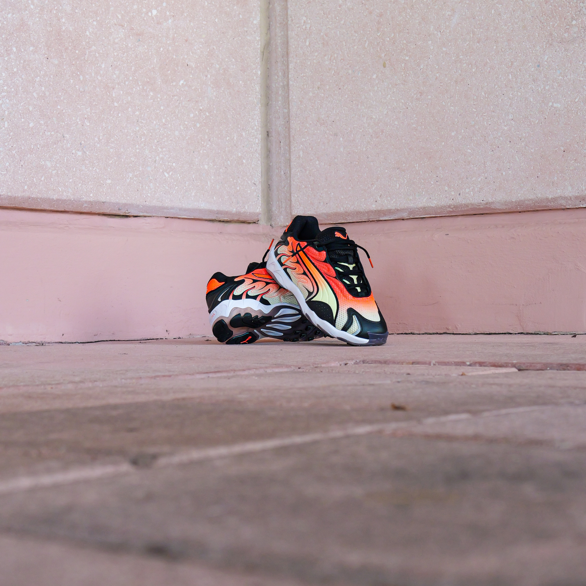 Mens Puma Inhale (Glowing Red/Black) - Puma