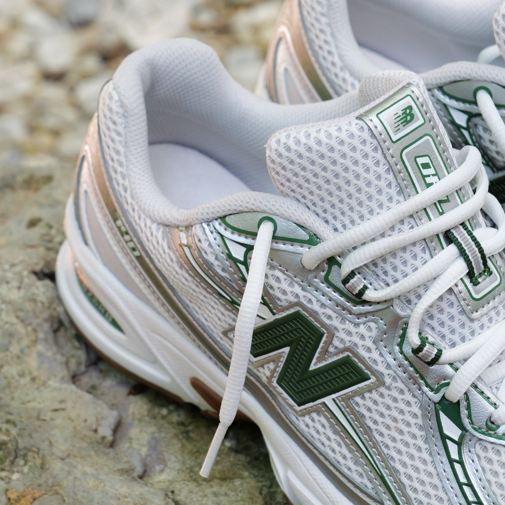 Mens New Balance 740SF2 (Metallic Silver/Green) - New Balance