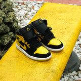 Mens Air Jordan 1 Mid SE (Black/White/Varsity Maize) - Nike