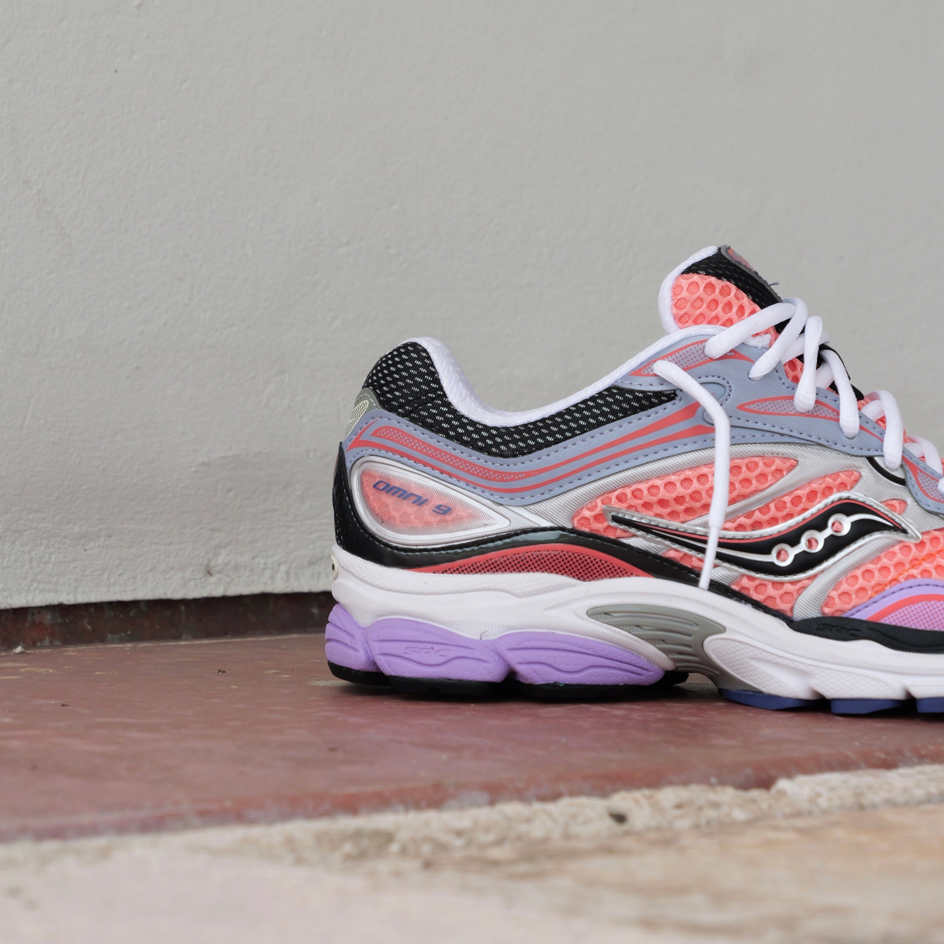 Mens Saucony ProGrid Omni 9 (Pink/Purple) - Saucony
