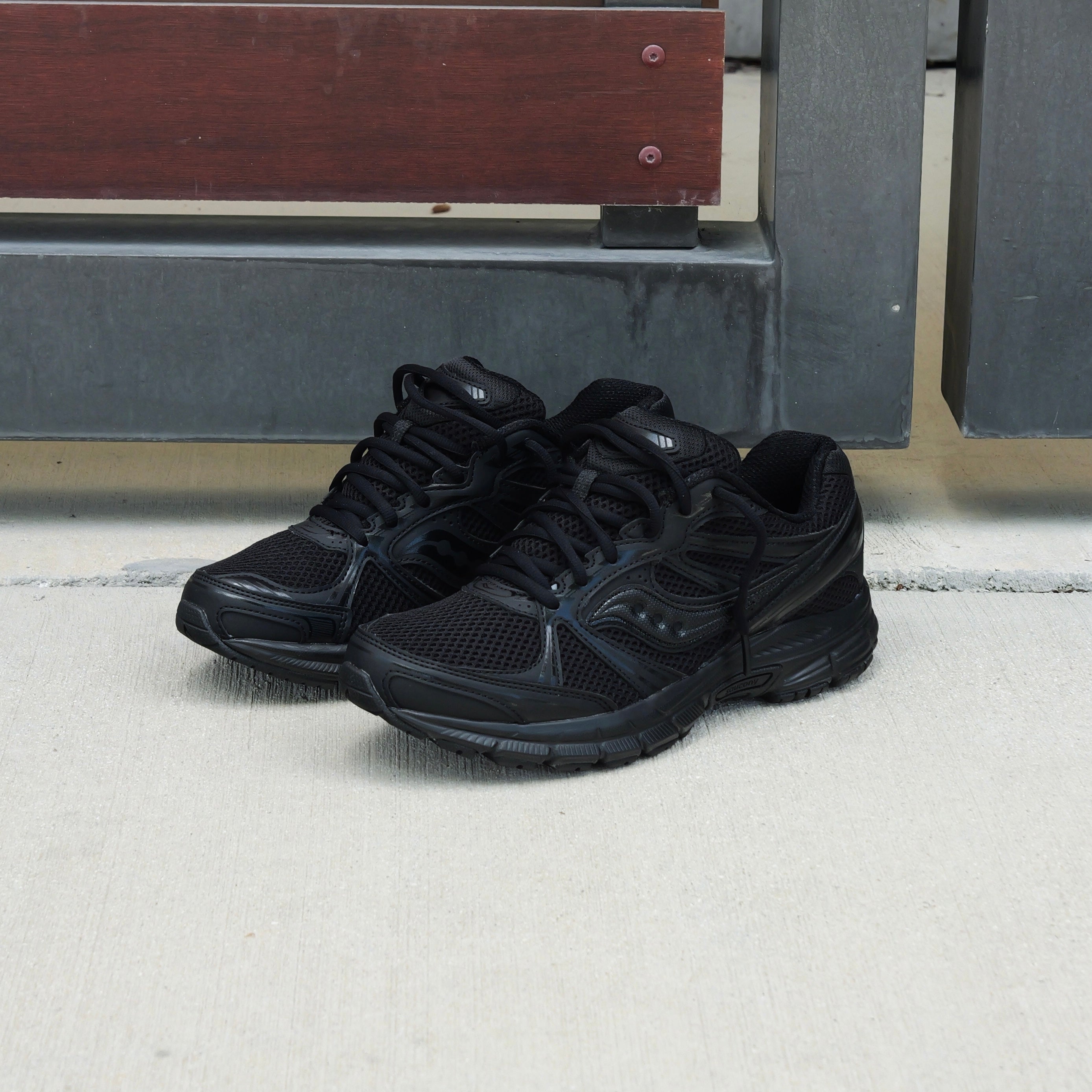 Mens Saucony Grid Legacy (Black/Black)
