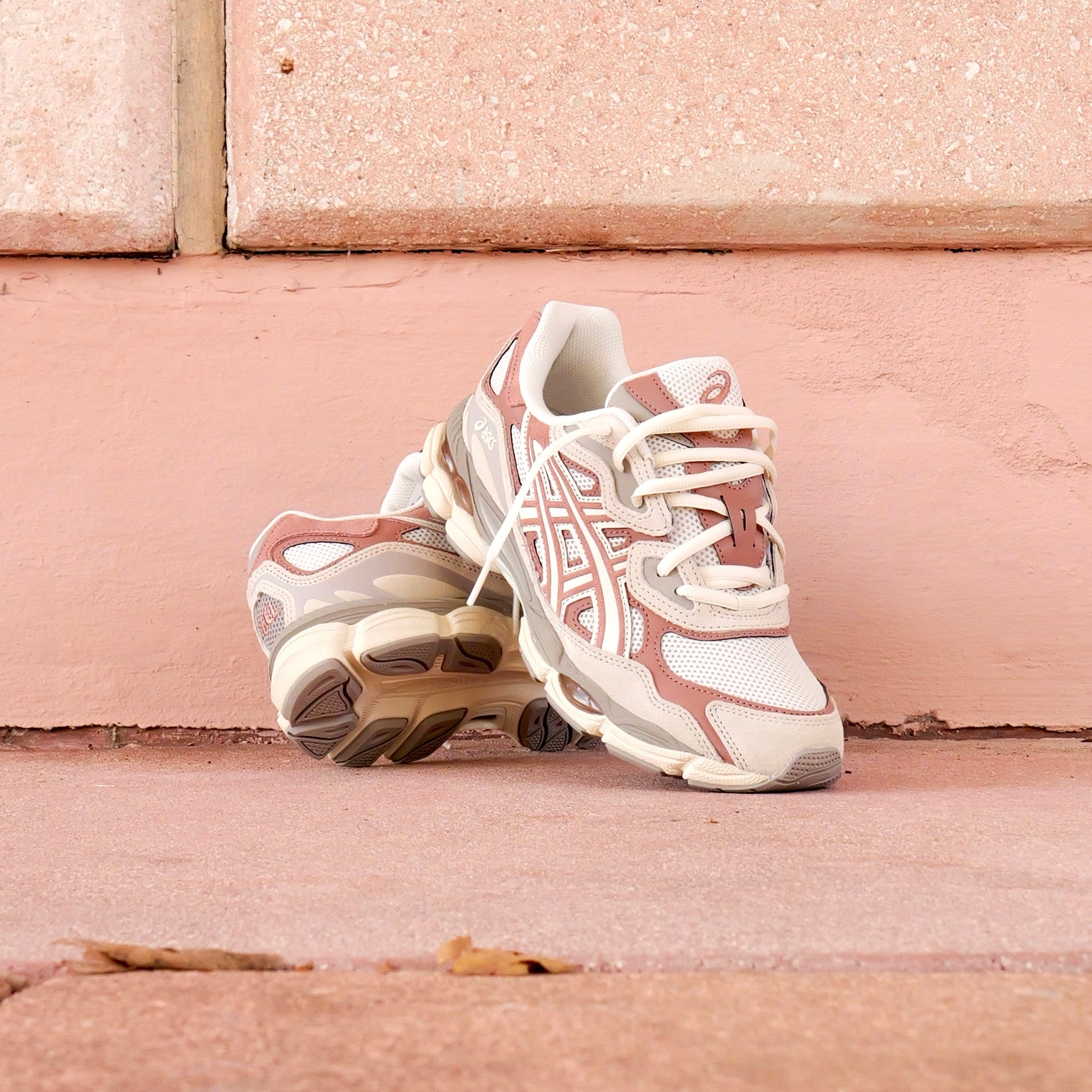 Mens Asics Gel-NYC (Cream/Umeboshi)