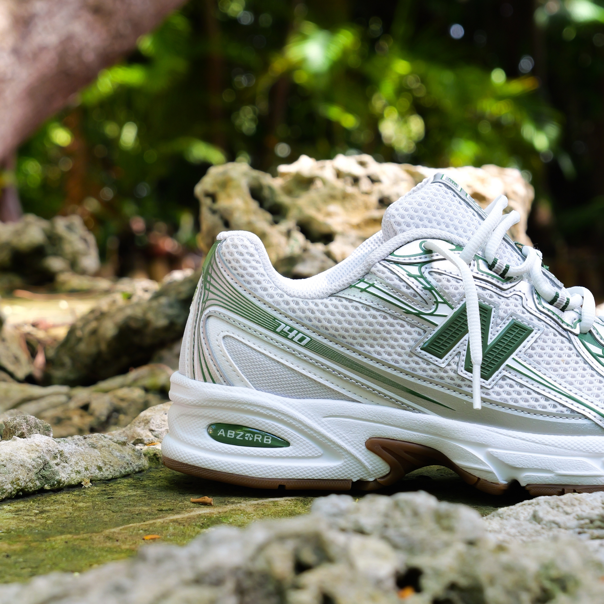 Mens New Balance 740SF2 (Metallic Silver/Green) - New Balance