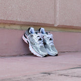 Mens Saucony ProGrid Omni 9 (Silver/Pink) - Saucony