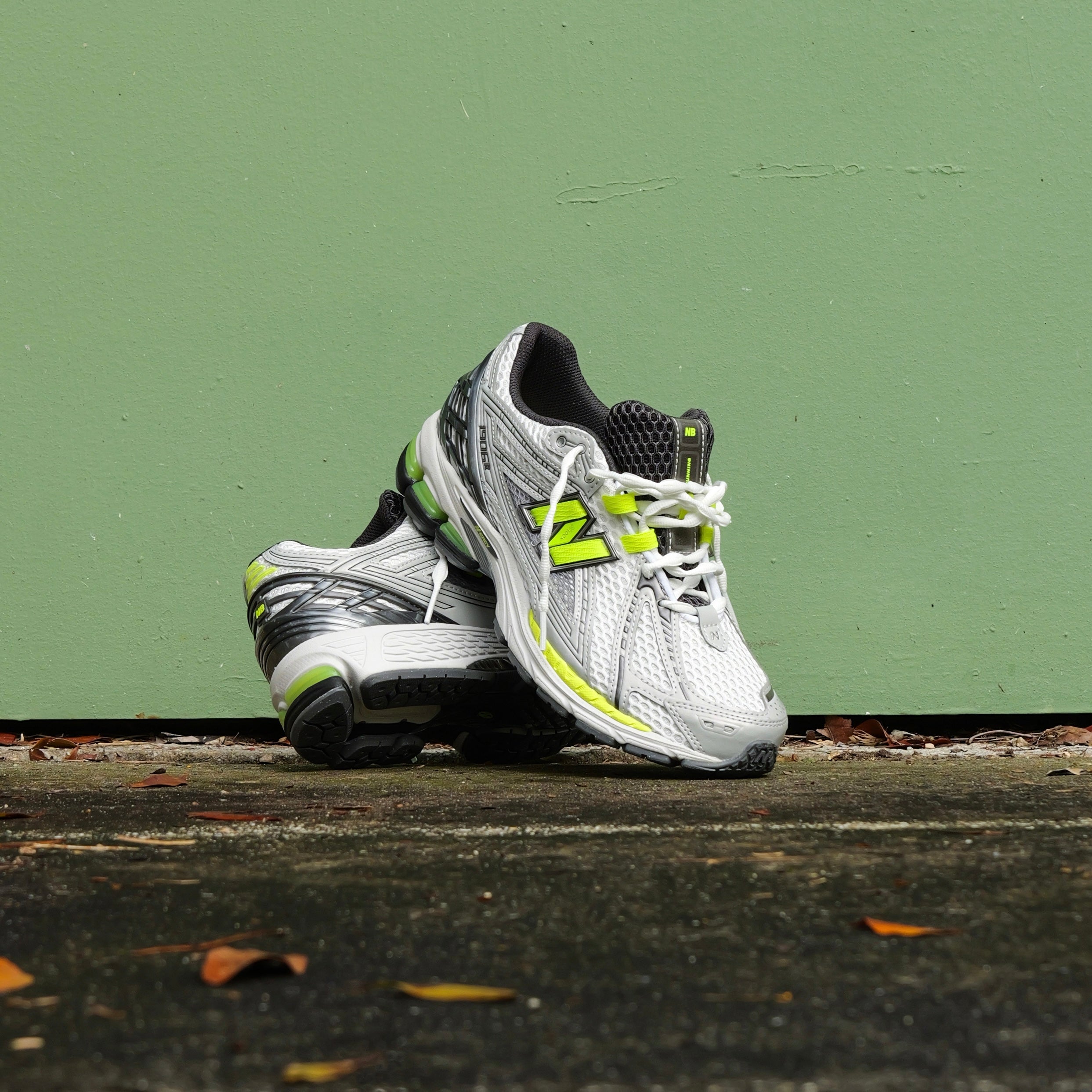 Mens New Balance 1906R (Grey/Green) U190652H - New Balance