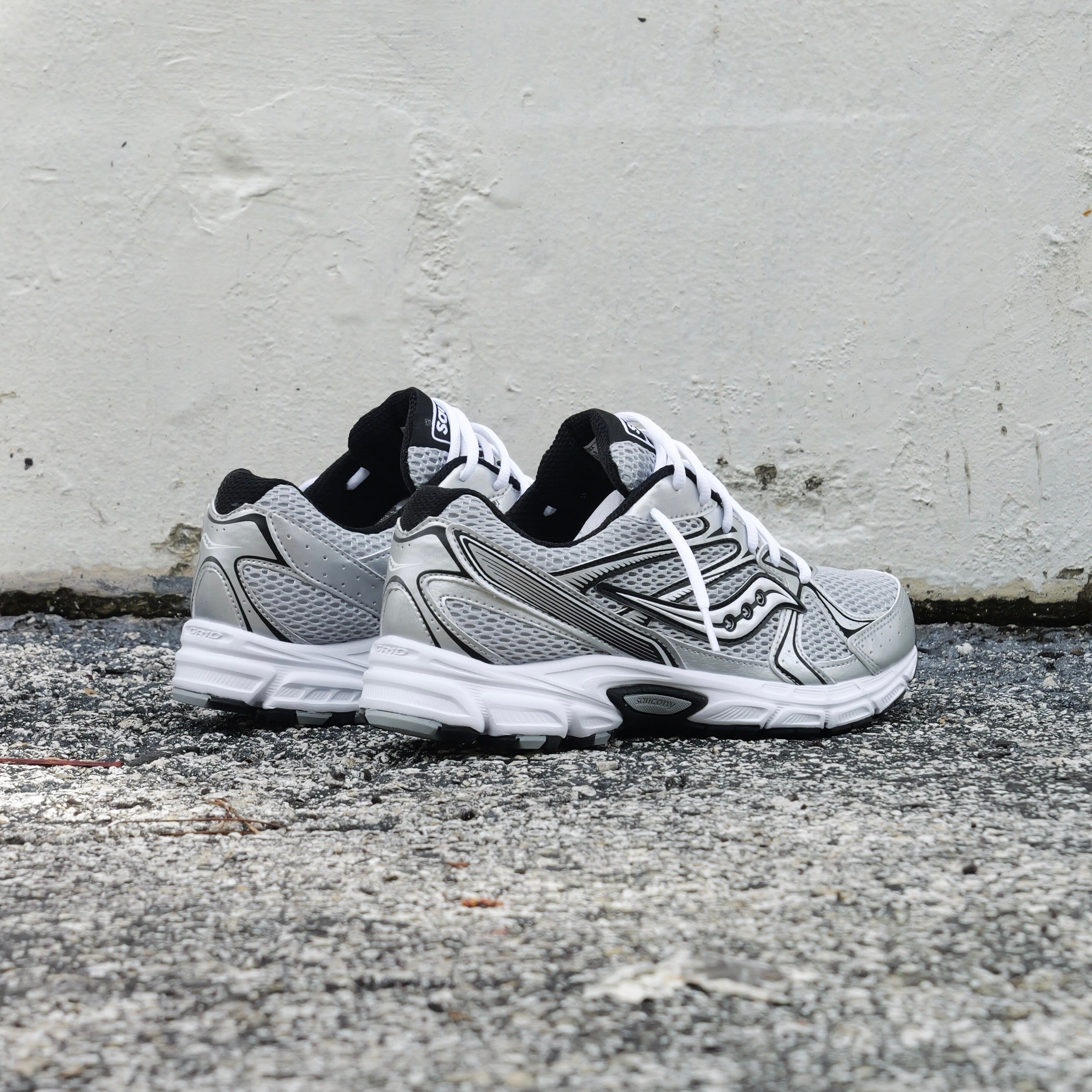 Mens Saucony Ride Millennium (Silver/Black) - Saucony