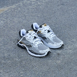 Mens Saucony ProGrid Omni 9 (Silver/Gold) - Saucony