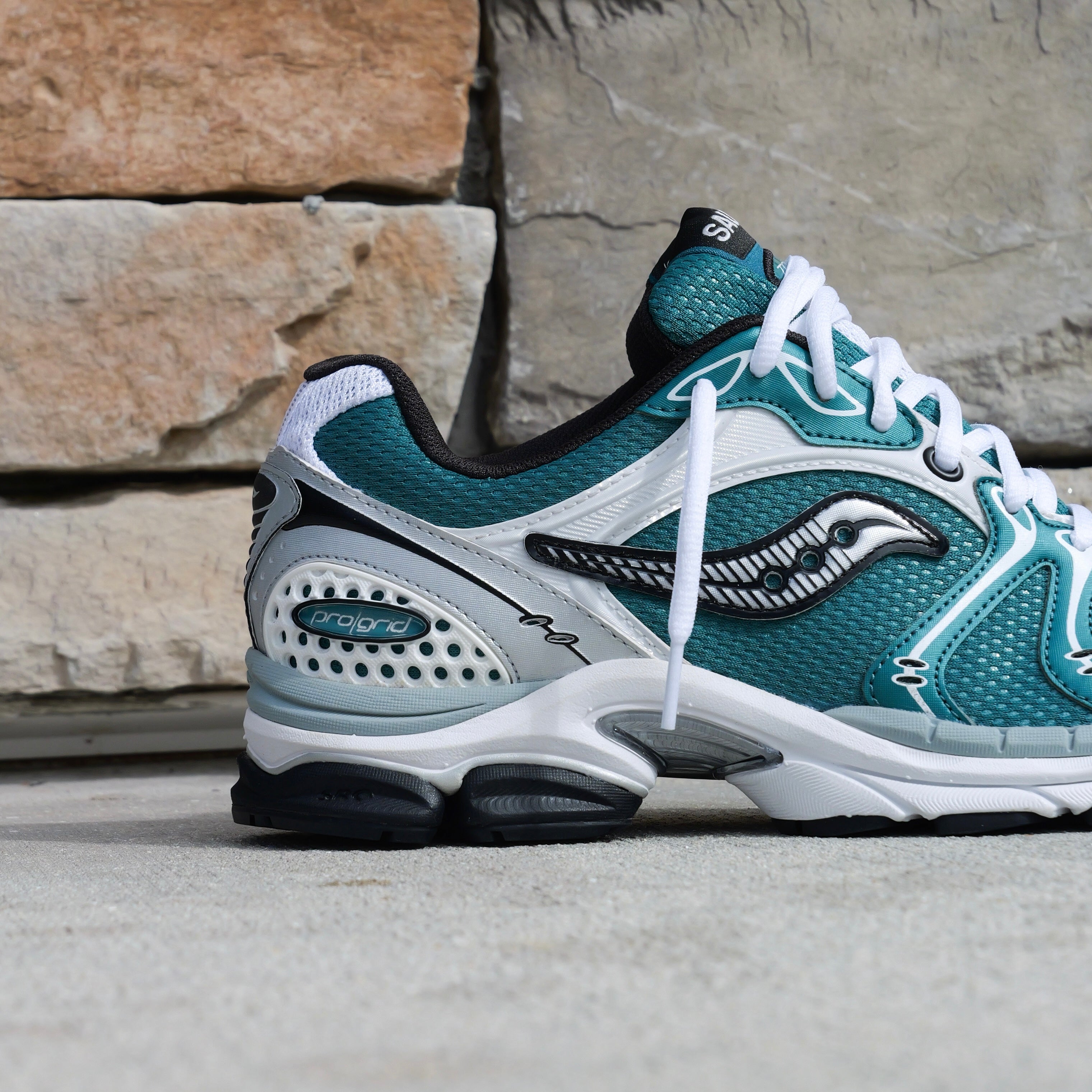 Mens Saucony ProGrid Triumph 4 (Teal/Silver) - Saucony