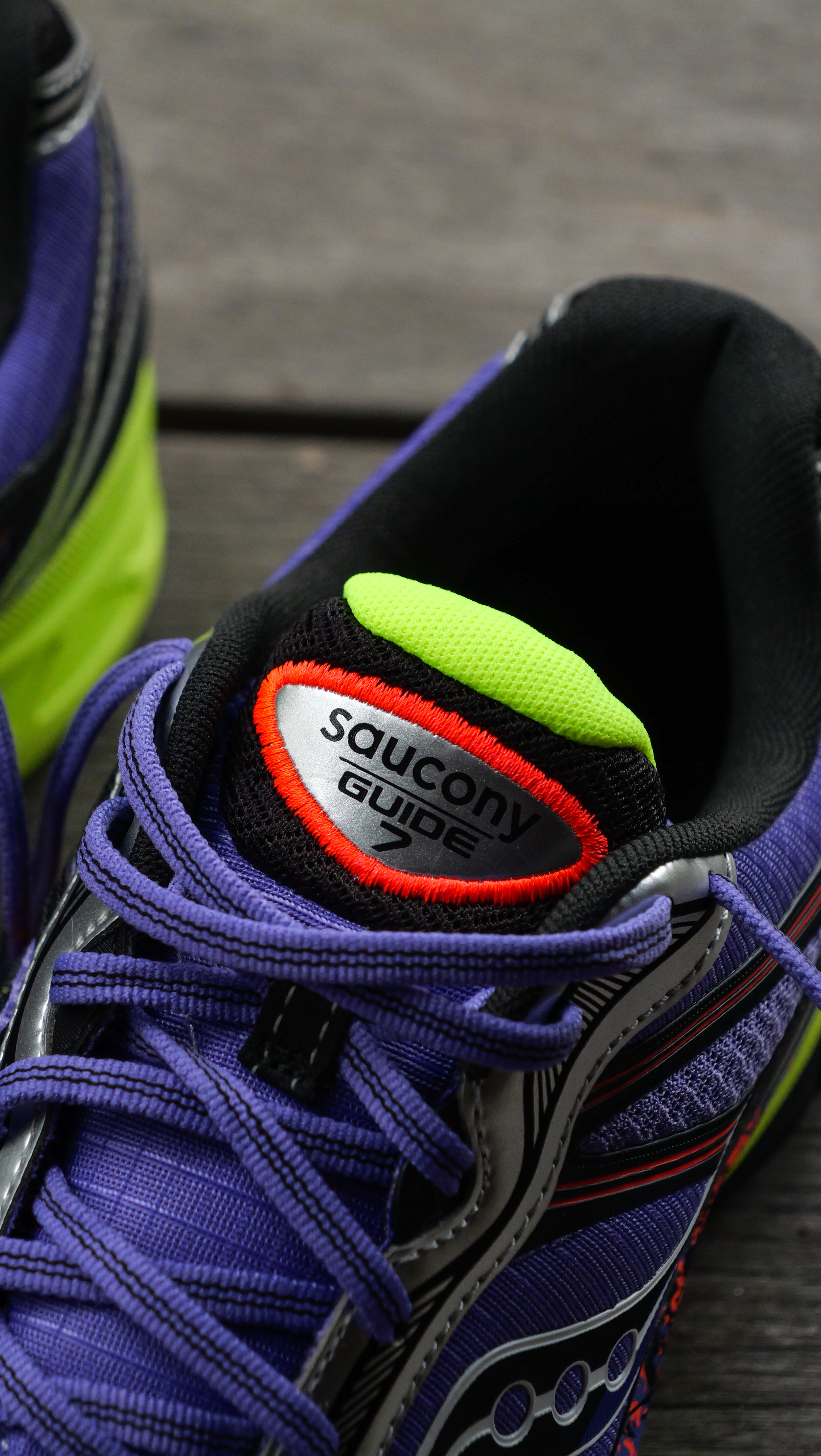 Mens Saucony ProGrid Guide 7 (Purple/Citron) - Saucony
