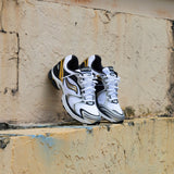 Mens Saucony ProGrid Triumph 4  (Gold/Chrome) - Saucony
