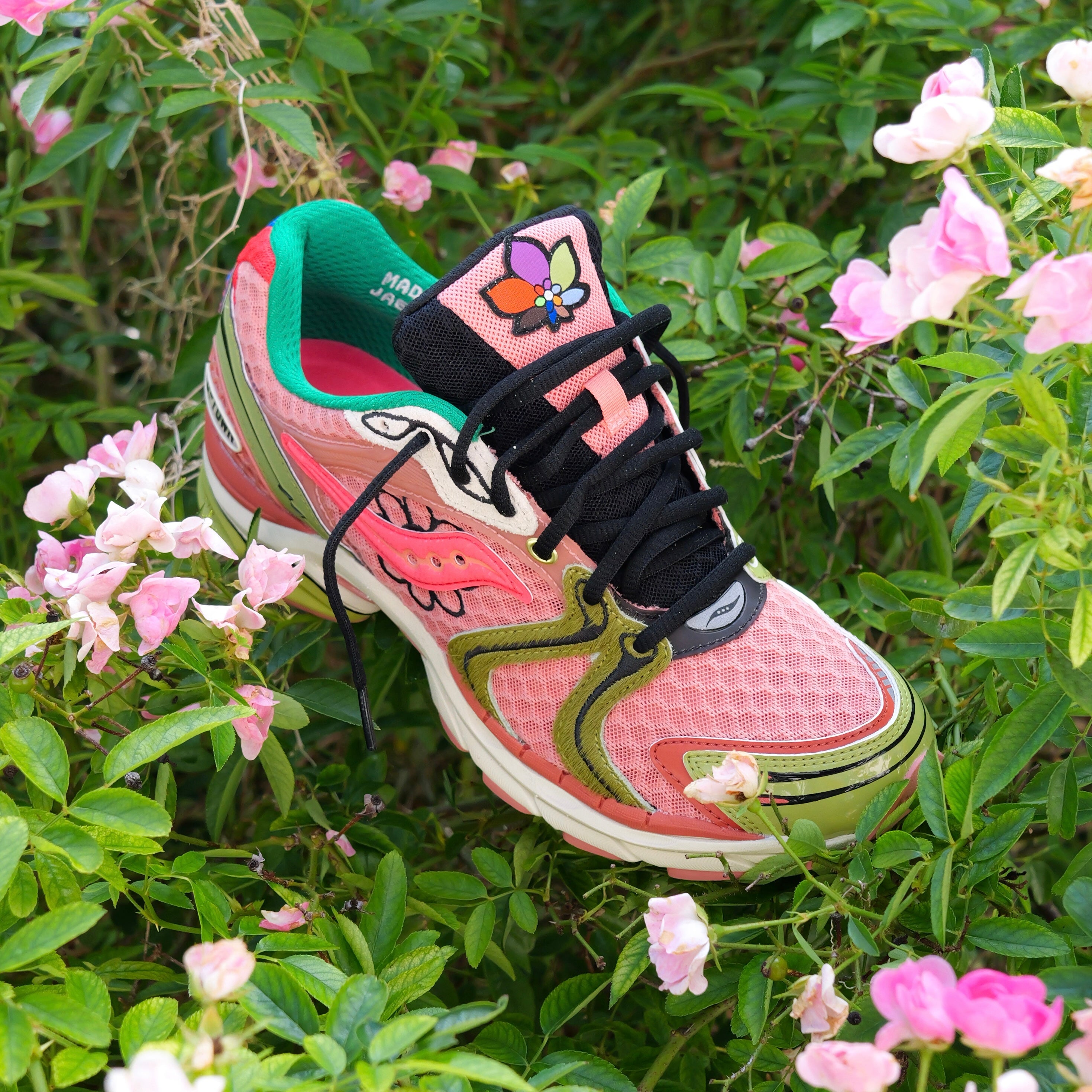 SAUCONY X JAE TIPS Progrid Triumph 4 Virginia Creeper (Peach/Leaf) - VIP Saucony