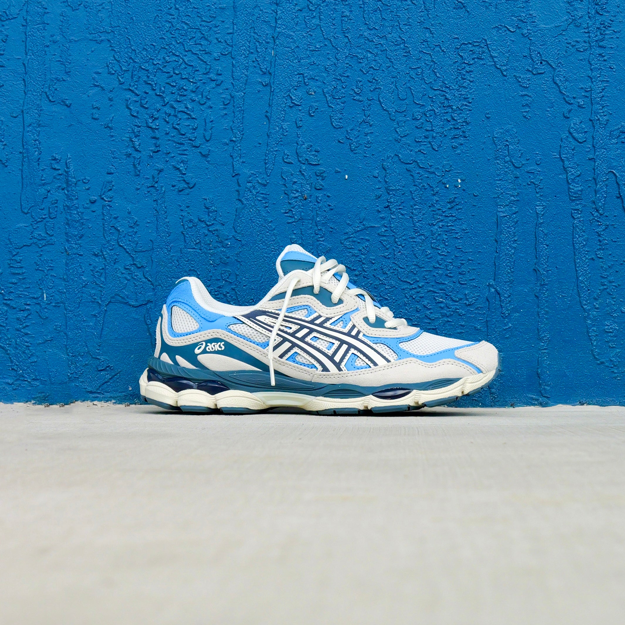 Mens Asics Gel-NYC (Cream/MIdnight)