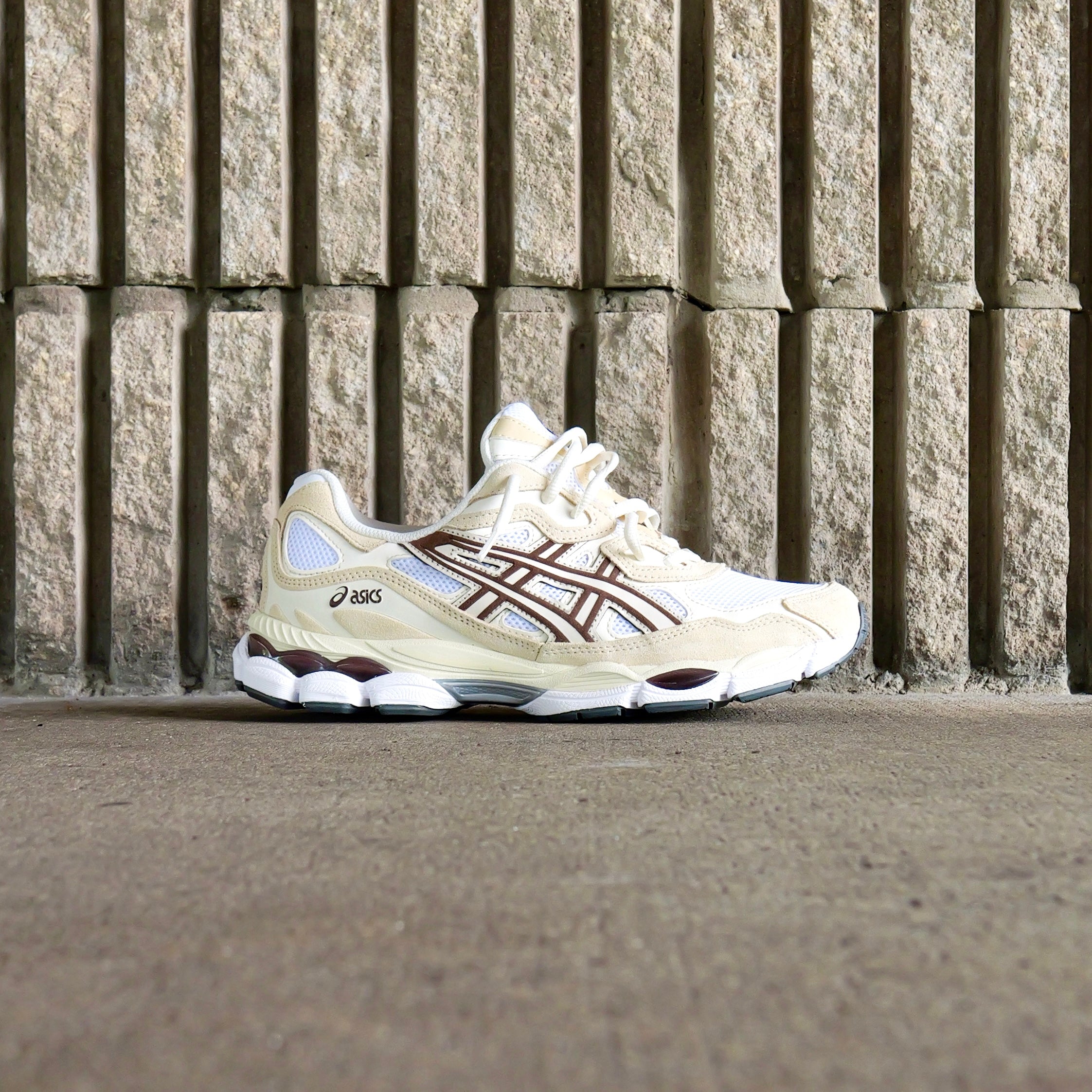 Mens Asics Gel-NYC (White/Roasted Coffee) - ASICS