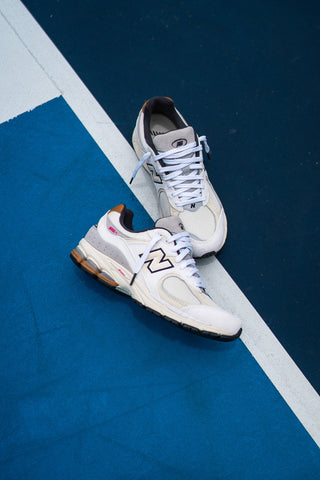 Mens New Balance 2002R (Eggnog) - M2002RQW - New Balance
