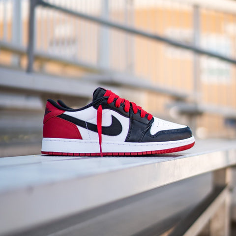 Nike Air Jordan 1 Low (Black Toe) - Nike