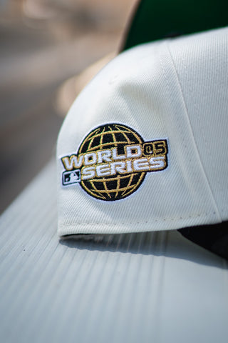 New Era Chicago White Sox 2005 WS 9FORTY A-Frame Snapback (Off White/Black) - New Era