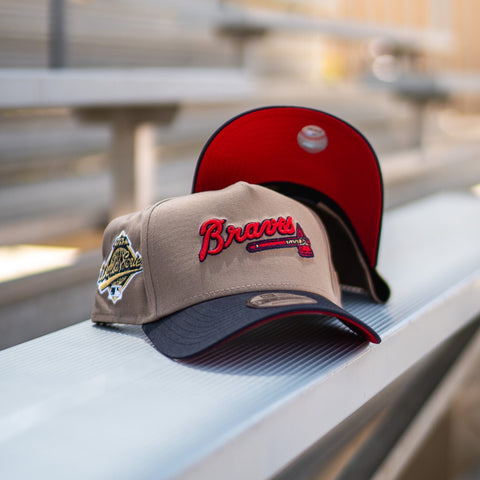 New Era Atlanta Braves 1995 WS 9FORTY A-Frame Snapback (Khaki/Navy) - New Era