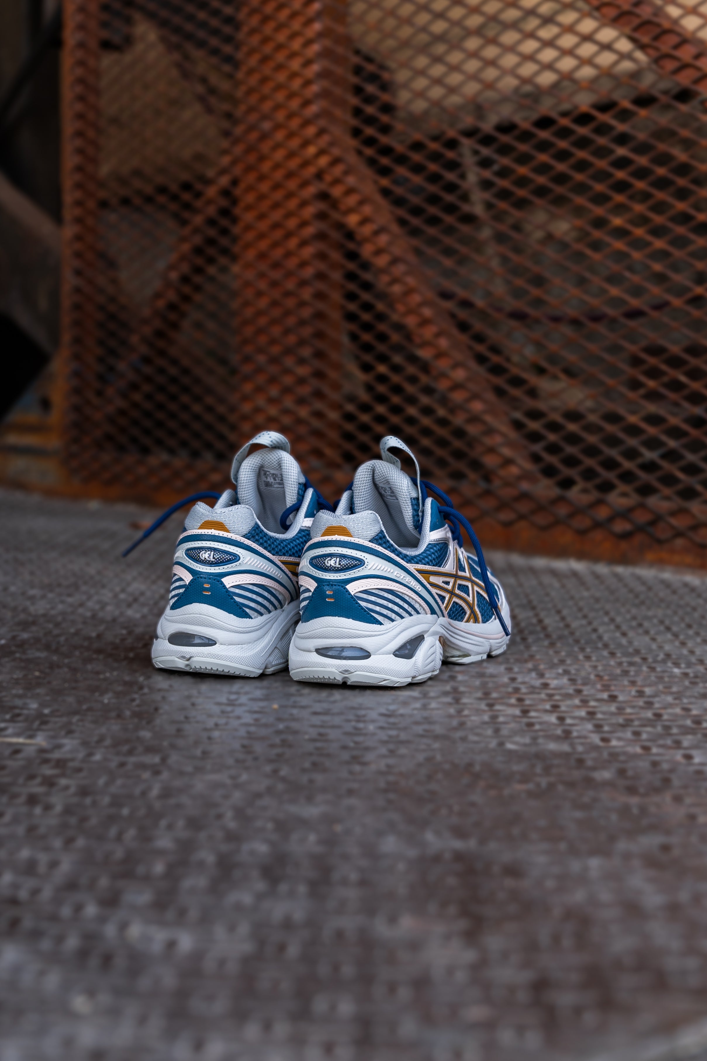 Mens Asics UB8-S GT-2160 (Azure/Pure Gold) - VIP Asics