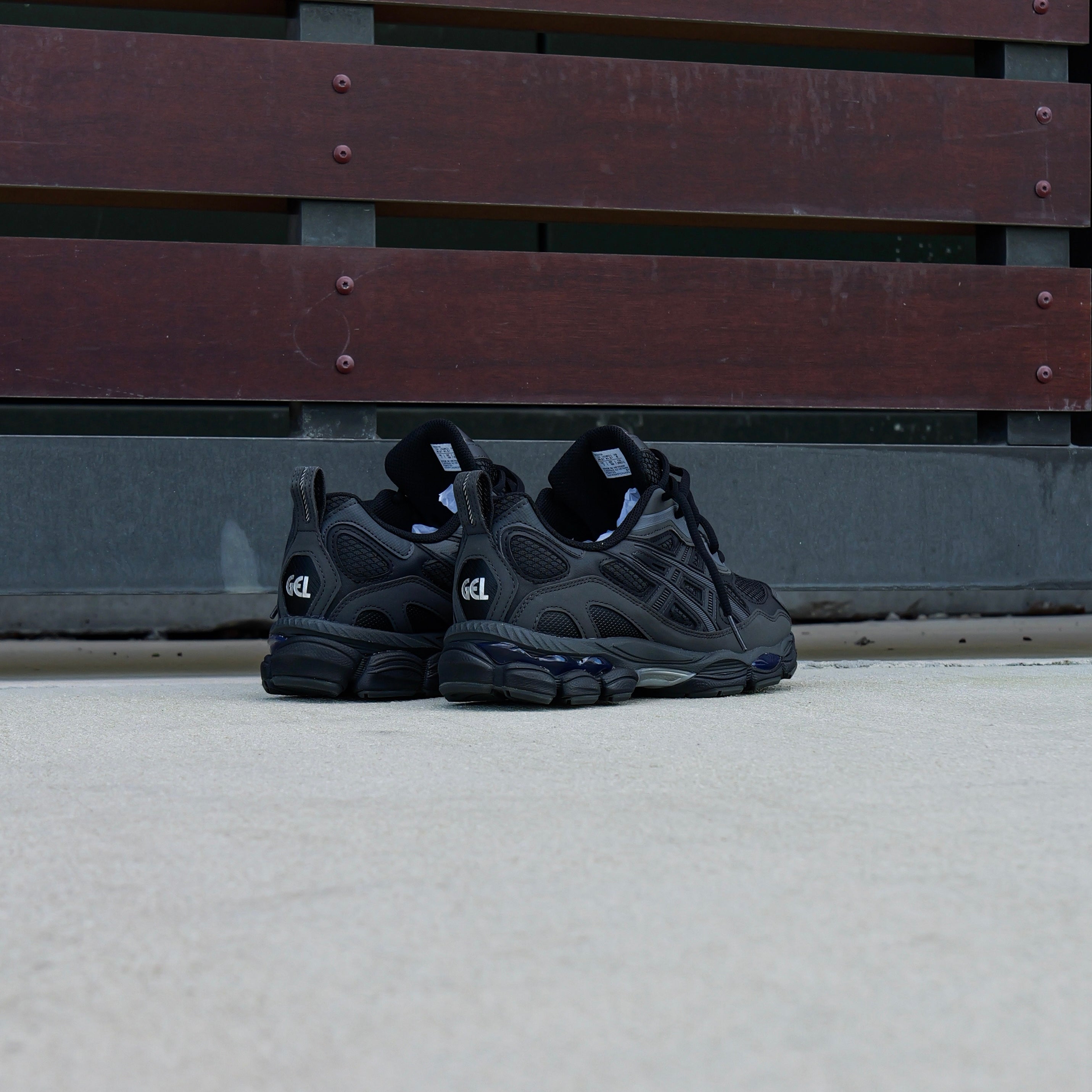 Mens Asics Gel-NYC RGD (Black /Graphite Grey)