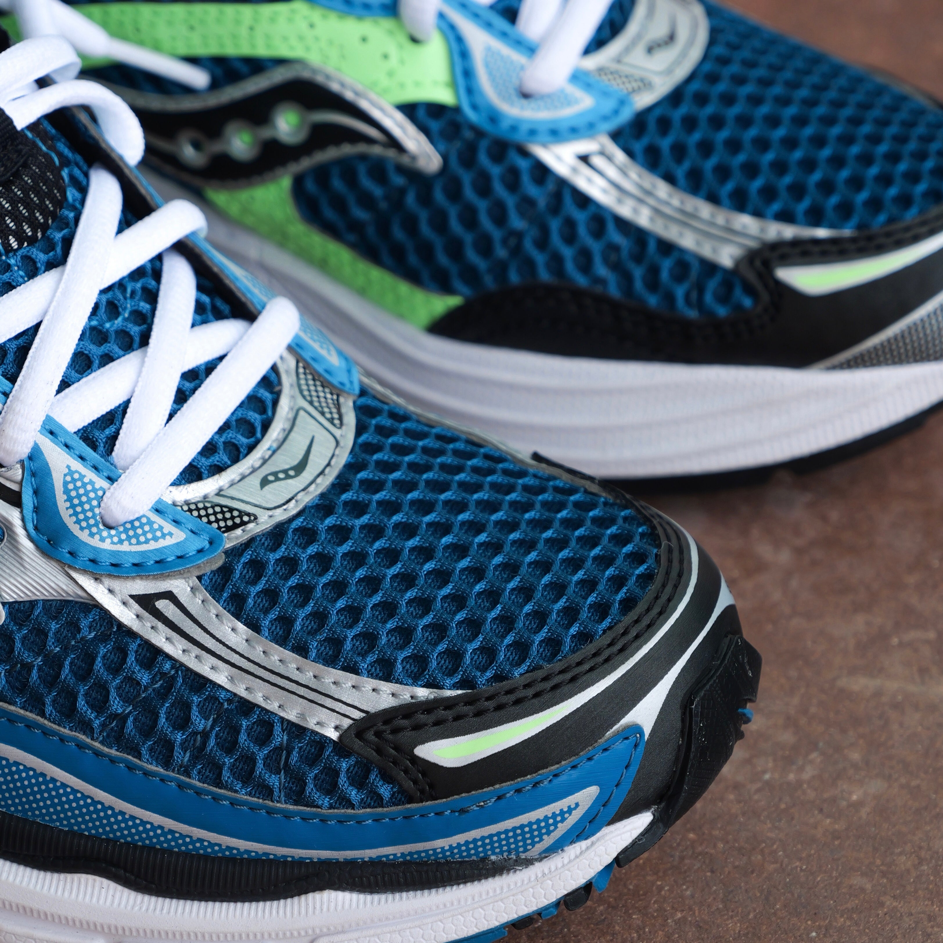 Mens Saucony ProGrid Omni 9 (Blue/Lime) - Saucony