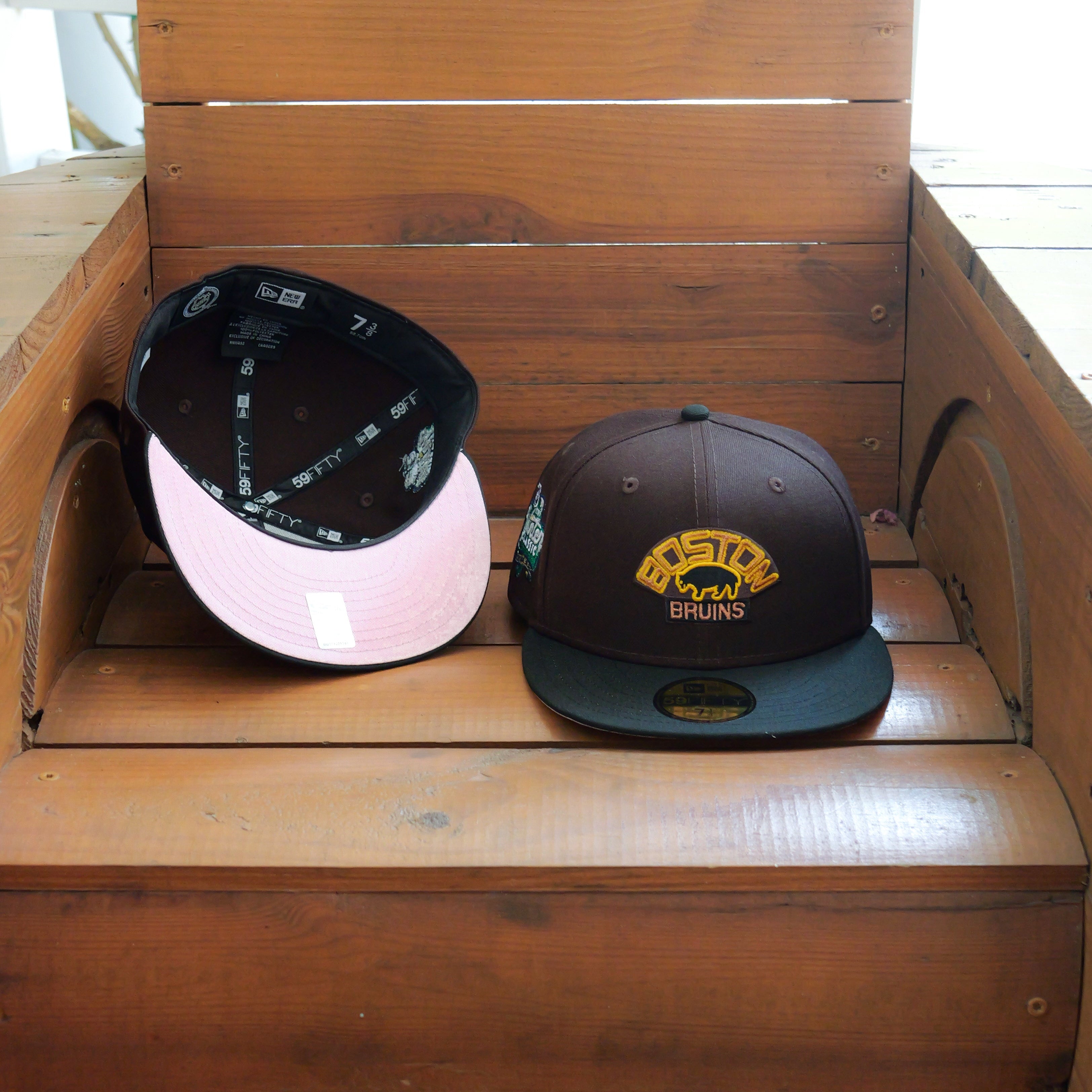 New Era Boston Bruins NHL 2019 Winter Classic Side Patch - New Era