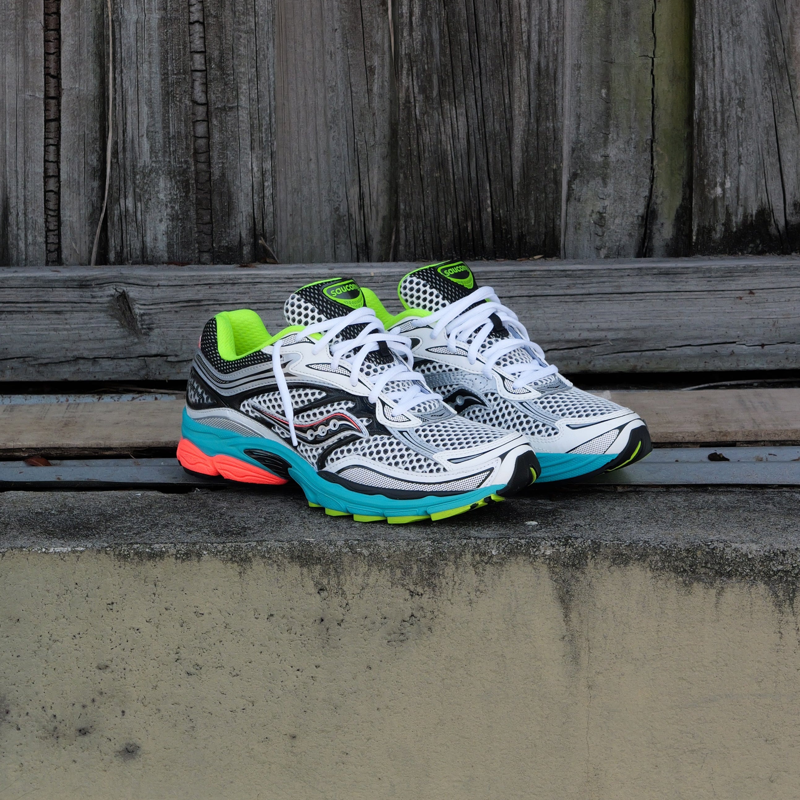 Mens Saucony ProGrid Omni 9 (Silver Mutant) - Saucony