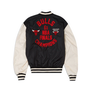 New Era x Alpha Industries MA-1 Bomber Jacket Chicago Bulls - New Era