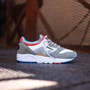 Karhu Aria 95 (Abbey Stone/Silver) - Karhu