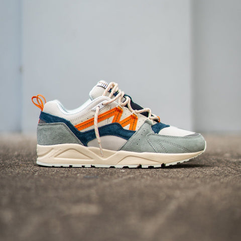 Karhu Fusion 2.0 (Pigeon/Dark Cheddar) - Karhu
