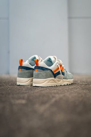 Karhu Fusion 2.0 (Pigeon/Dark Cheddar) - Karhu