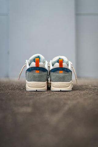 Karhu Fusion 2.0 (Pigeon/Dark Cheddar) - Karhu