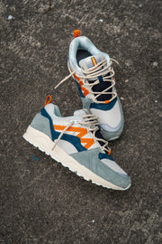 Karhu Fusion 2.0 (Pigeon/Dark Cheddar) - Karhu