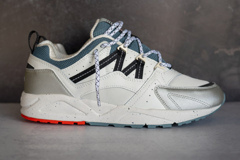 Karhu Fusion 2.0 (Silver/Jet Black) - Karhu