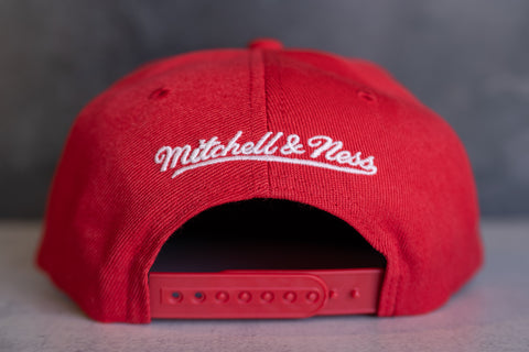 Mitchell & Ness Chicago Bulls Snapback (Red) - Mitchell & Ness