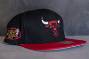 Mitchell & Ness Chicago Bulls Snapback (Black/Red) - Mitchell & Ness